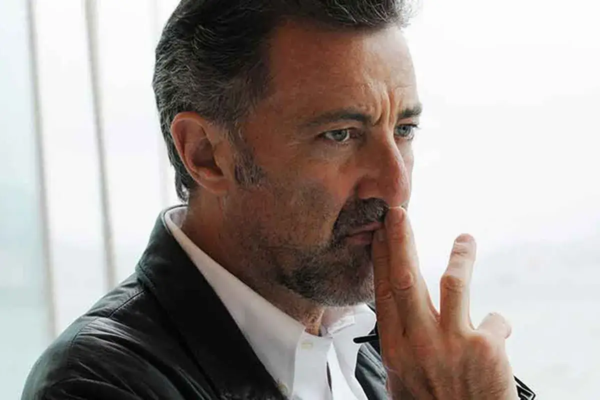 Luca Barbareschi Barbareschi contro Franceschini: &laquo;Follia riaprire ora i teatri&raquo;